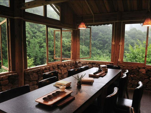隱世秘境！貴州群山之心·夾縫岩詩意棲居體驗】**  