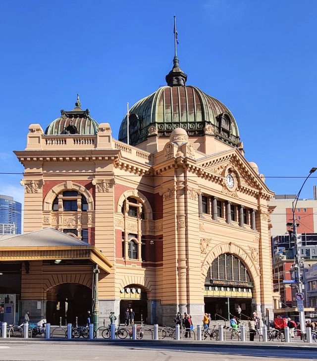 Melbourne's Iconic Railway Hub