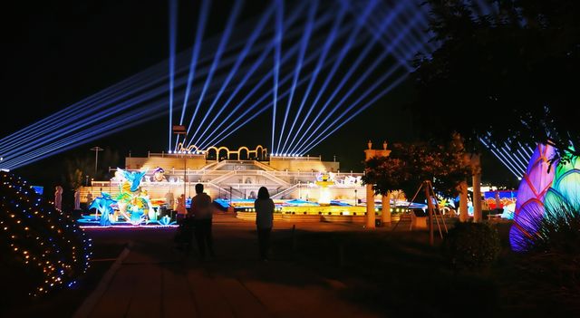 世界公園奇妙夜，不看後悔的打鐵花！