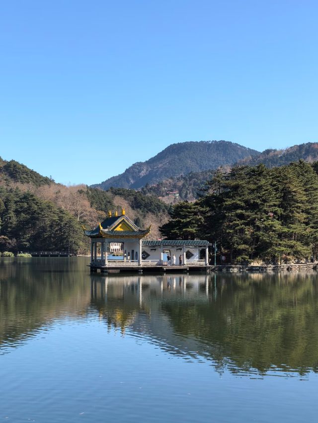 晴天登廬山獨享美景