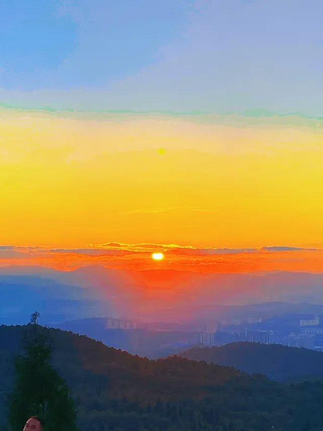 【昆明小眾秘境｜貓貓箐小黑龍觀景台】