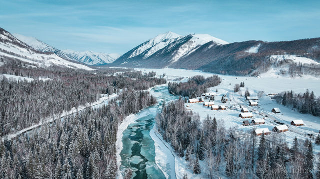 冬天一定要來一次新疆禾木村美得就像童話世界! 冬天一定要來一次新疆禾木村美得就像童話世界!