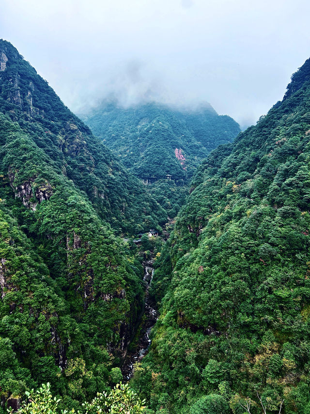 太震撼了!果真是低調的隱世仙山 太震撼了!果真是低調的隱世仙山