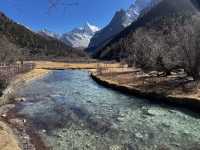行程進行的時間是12月初，是川西旅行的淡季，雖然因為天氣寒冷和高原反應給到行程中有一些挑戰性，但是除