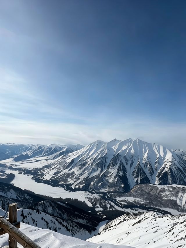 初冬禾木村|雪落圖瓦村落的北疆童話秘境 初冬禾木村|雪落圖瓦村落的北疆童話秘境