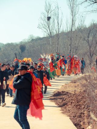 เทศกาลหลงเซียนตี้ไท่เชฮั่ว: เทศกาลเก่าแก่นับพันปีบนที่ราบสูงโลส มรดกทางวัฒนธรรมที่จับต้องไม่ได้ซึ่งให้บรรยากาศเทศกาลปีใหม่ที่ดึงดูดใจตั้งแต่แรกเห็น