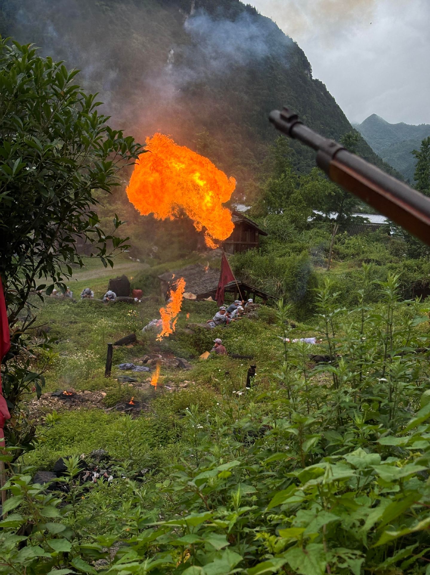 No one told you the Battle of Loushan Pass was this thrilling?! Experience the Red Army's immersive reenactment