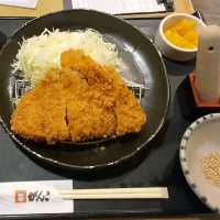 奈良商店街美味的炸豬排【 とんかつ がんこ 頑固豬排
】