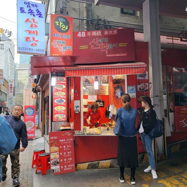 Tantalise Your Taste Buds at Sinsegae Tteokbokki