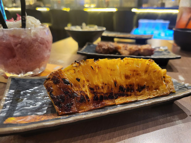 到沙田玩鏢機及桌球兼食串燒