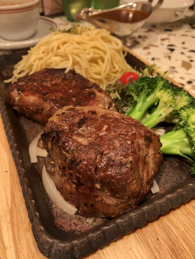 經典港式茶餐廳冰室