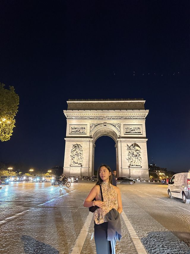 Arc de Triomphe is better at night 🫶🇫🇷