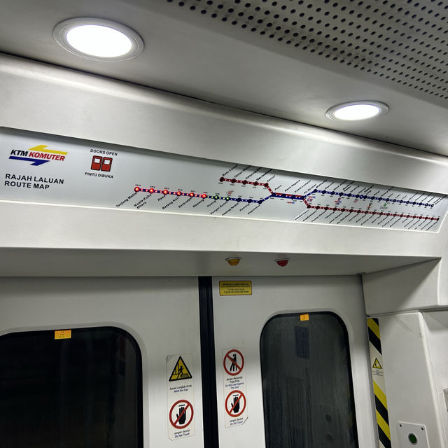 雙溪武洛的地鐵站與火車站 🚇🚄