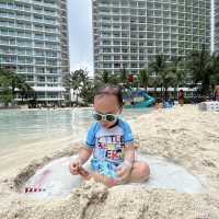 BEACH IN THE MIDDLE OF A CONCRETE JUNGLE!