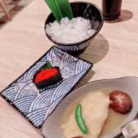 新年家族中午聚餐！御滿屋日本料理！