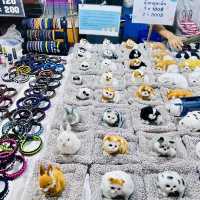 ถนนคนเดินวัวลาย เชียงใหม่ เดินเพลินทุกวันเสาร์ 