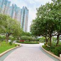 奧海城二期商場平台外嘅奧海公園