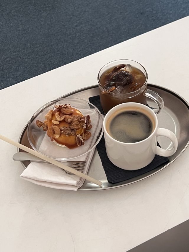 韓国/ソウル【文来】看板猫ちゃんがいるオシャレなカフェ☕️