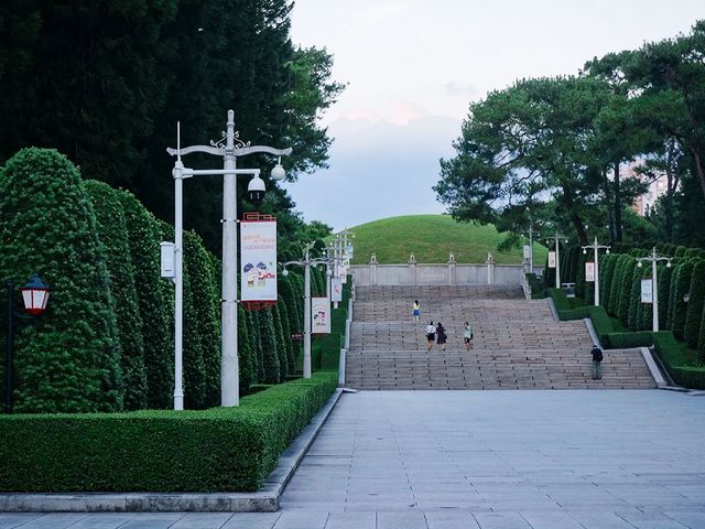 打卡廣州烈士陵園