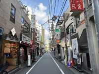 東京・四谷。四ツ谷駅すぐの飲食店街『しんみち通り』