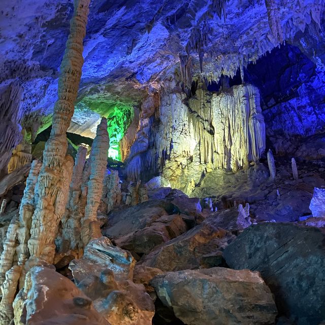 【重慶】天生三橋、仙女山：玻璃眺台、變形金剛取景、琉璃洞震撼景色，限時優惠！