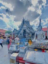 กราบไหว้สิ่งศักดิ์สิทธิ์ | วัดศรีสุพรรณ | เชียงใหม่