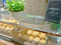 點解要早半年訂位？mezza9 「與廚共饗」超抵食海鮮自助晚餐。