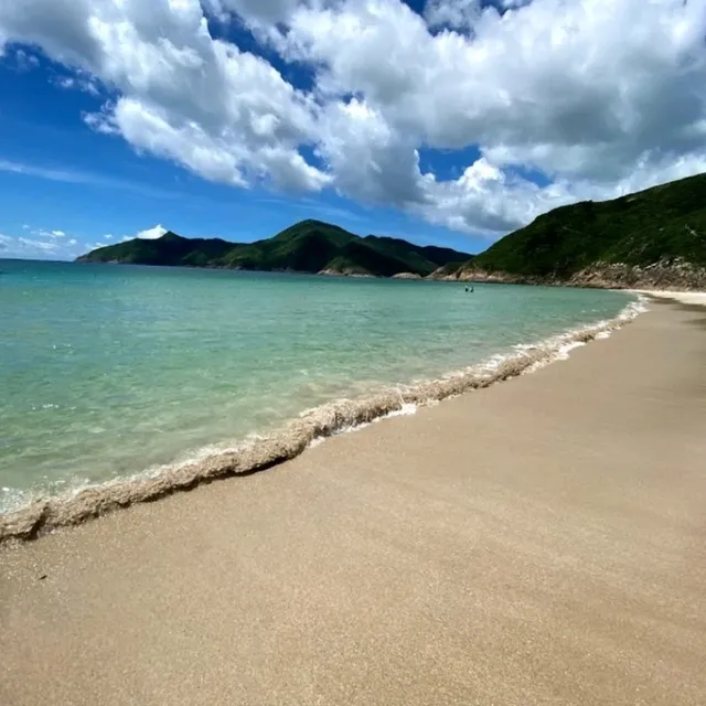 香港最美的靜土鹹田灣水清沙幼,記得去士多整碗餐蛋麵吖