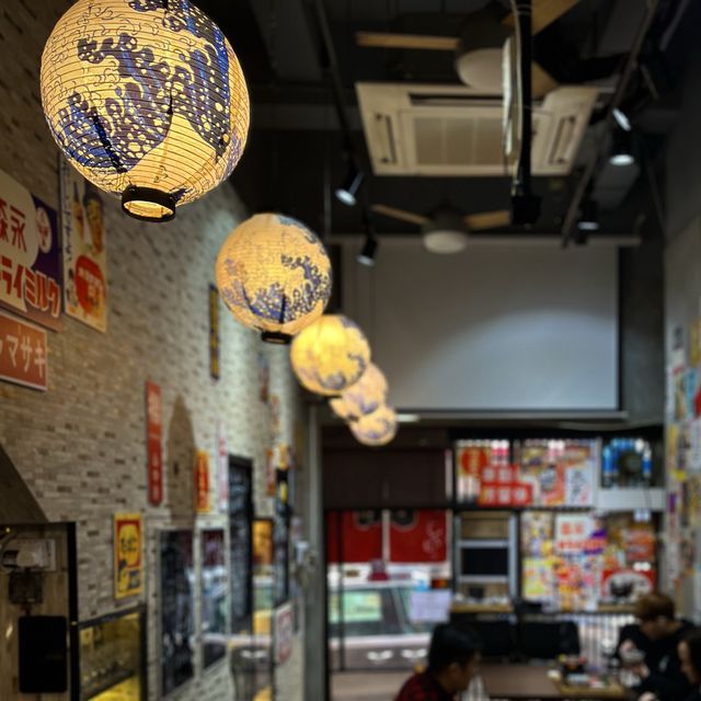 📍香港西環｜頑石燒肉所 · 出色吉列牛烤肉小店🐂🔥 店鋪氣氛別具風味🏮