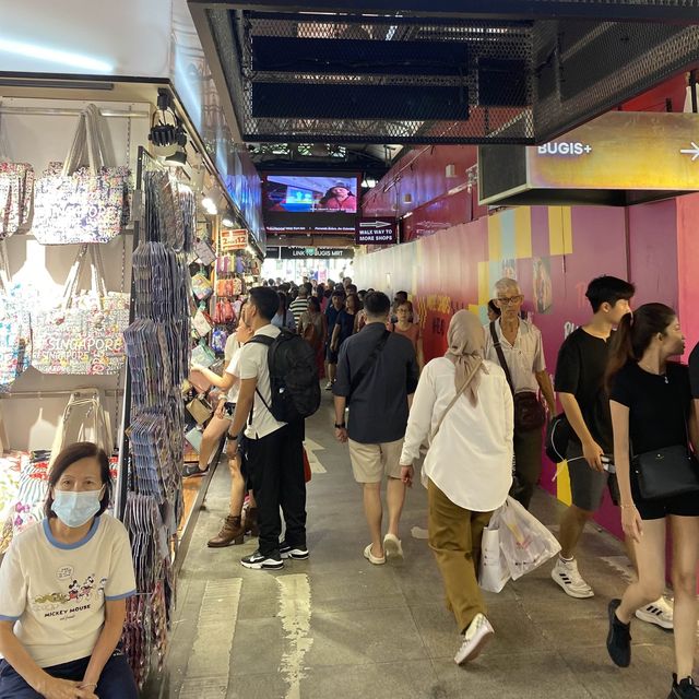 Bugis Street, teenager shopping haven