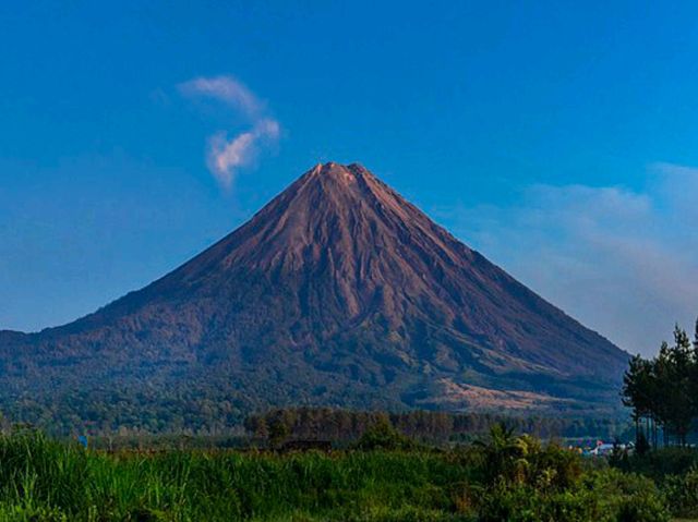Agung volcano Bali