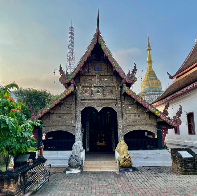 Serene Splendor: Wat Buppharam Chronicles