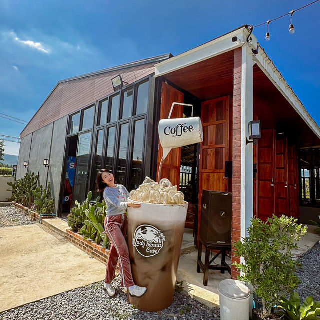 Lady Banna Cafe