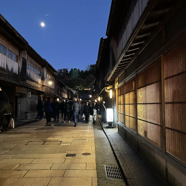 金沢　ひがし茶屋街　加賀の旬をフレンチで頂く。東山ロベールデュマ