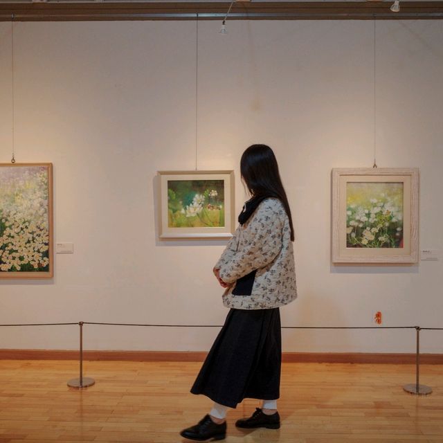 군산의 이야기로 채워지는 장미갤러리