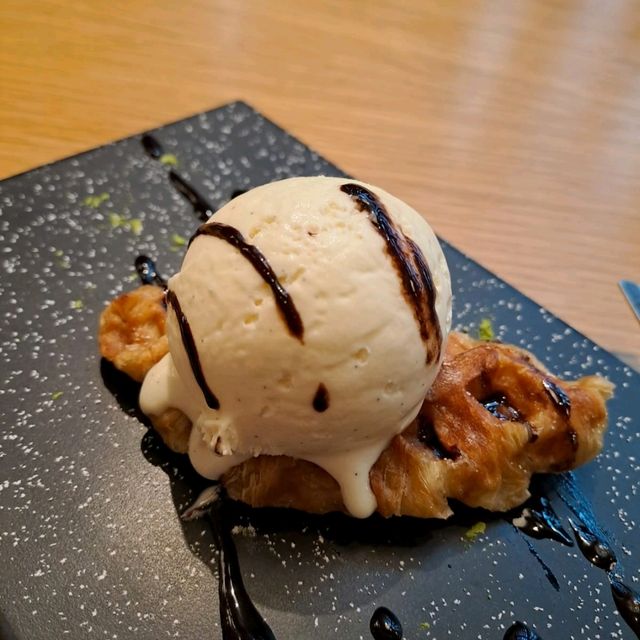 月亮下休閒美食