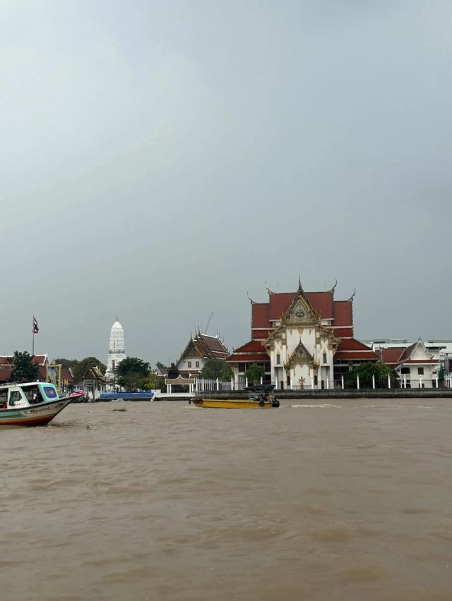 泰國遊船河飽覽湄公河景色🛶