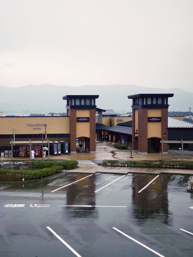 🇯🇵 御殿場outlet 下雨天也適合！可望到超大富士山🗻