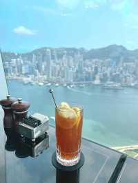 香港麗思卡爾頓酒店高空下的下午茶