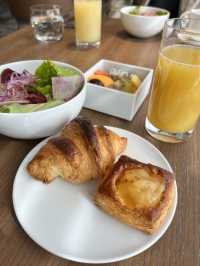 朝からステーキ！？クラブラウンジの豪華な朝食