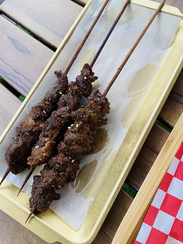 「大梅沙風浪餐廳 - 露營風情下的美食」