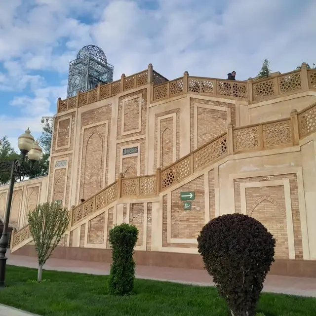 Discover Serenity and History at Hazrat Khizr Mosque