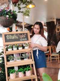 คาเฟ่น้ำส้มสุดอร่อย Ufon