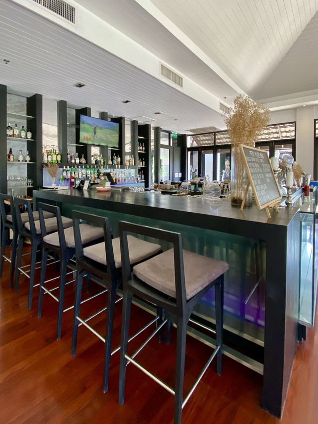 Cafe&Bar สวยกลางวัน หรูกลางคืน🏞️ ไม่พักก็แวะมาได้