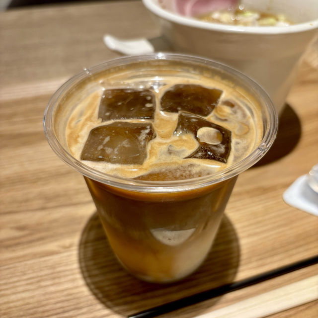 【大阪・梅田】本格コーヒーとラーメンが食べられる「unchi coffee」