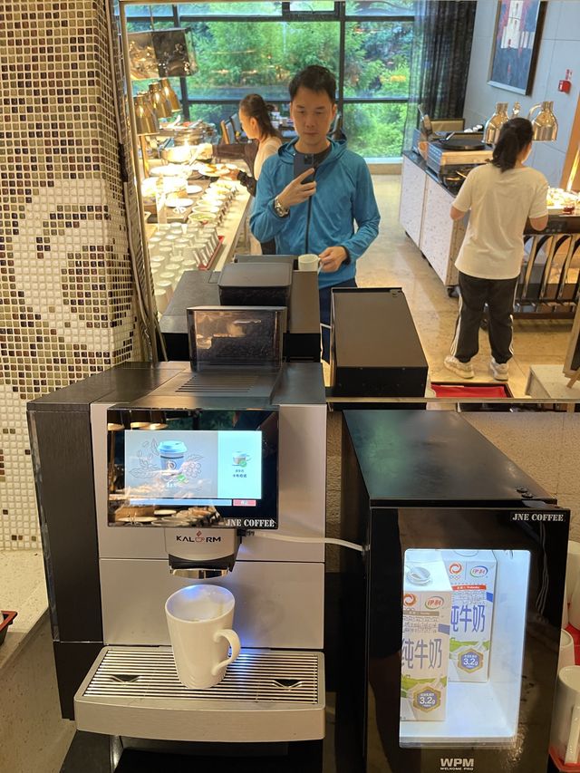 "成都晨間美食之旅：成都首座萬麗酒店的早餐饗宴"