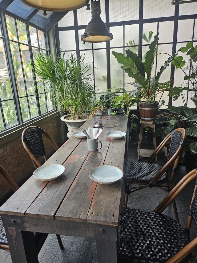 Artisan Dining  