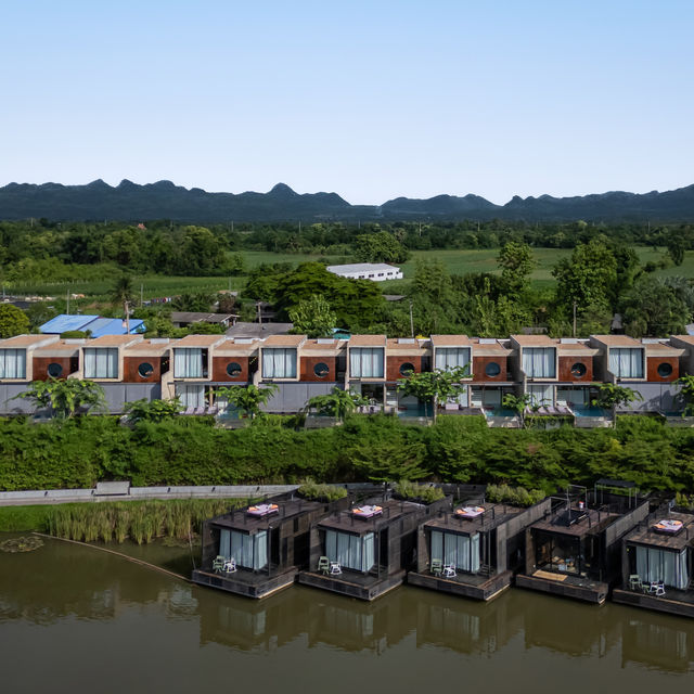 ที่พักสวยติดแม่น้ำแควน้อย 🏞️