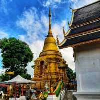 สักการะพระพุทธศรีมิ่งมงคล ณ วัดศรีเกิด