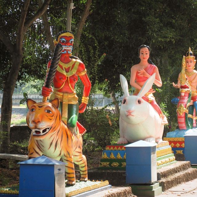 วัดแสนสุข บางแสน